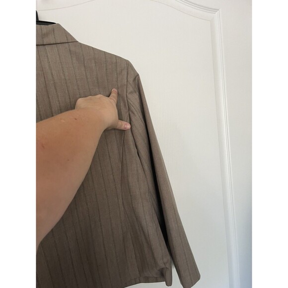pendleton wool 3 button CLASSIC PIN STRIPE TAN blazer Size 12 - Picture 6 of 9